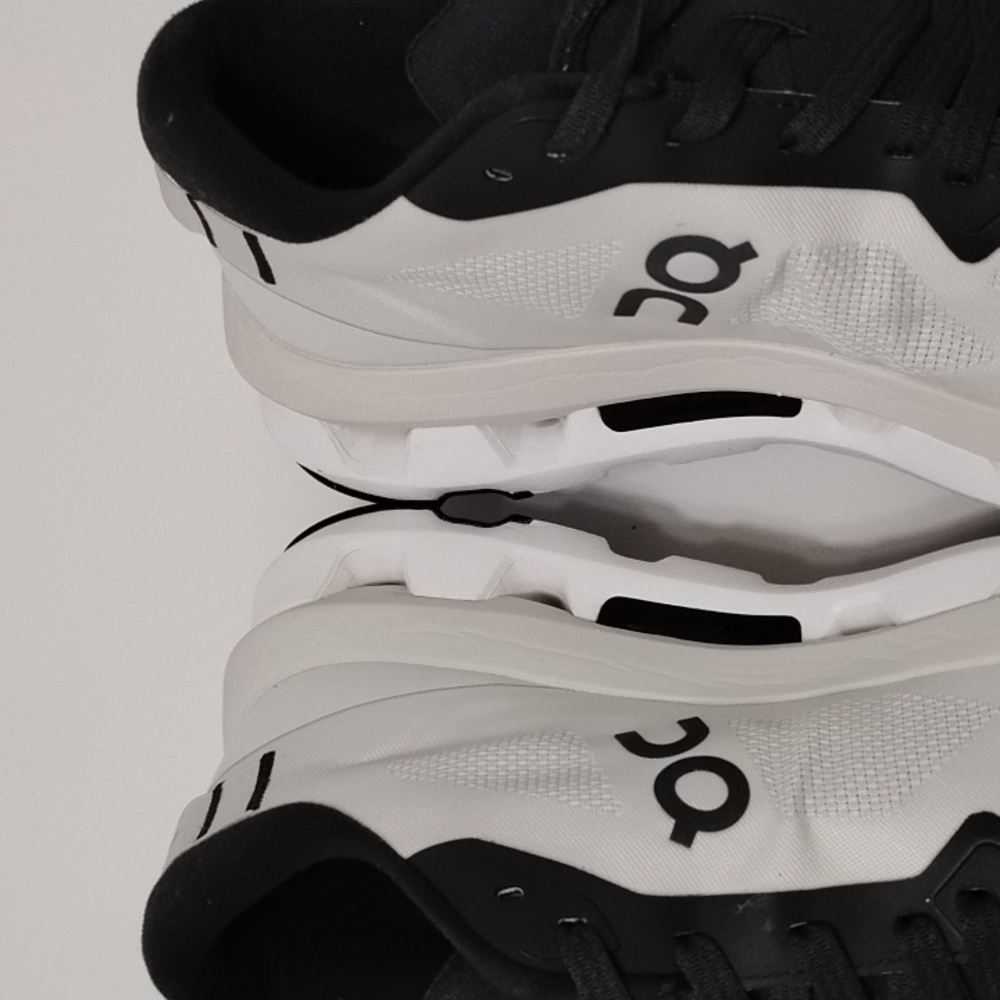 On Running Cloudzone Sneaker - image 5